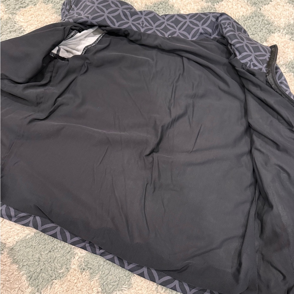 Women's Patterned Jacket - Picture 4 of 5